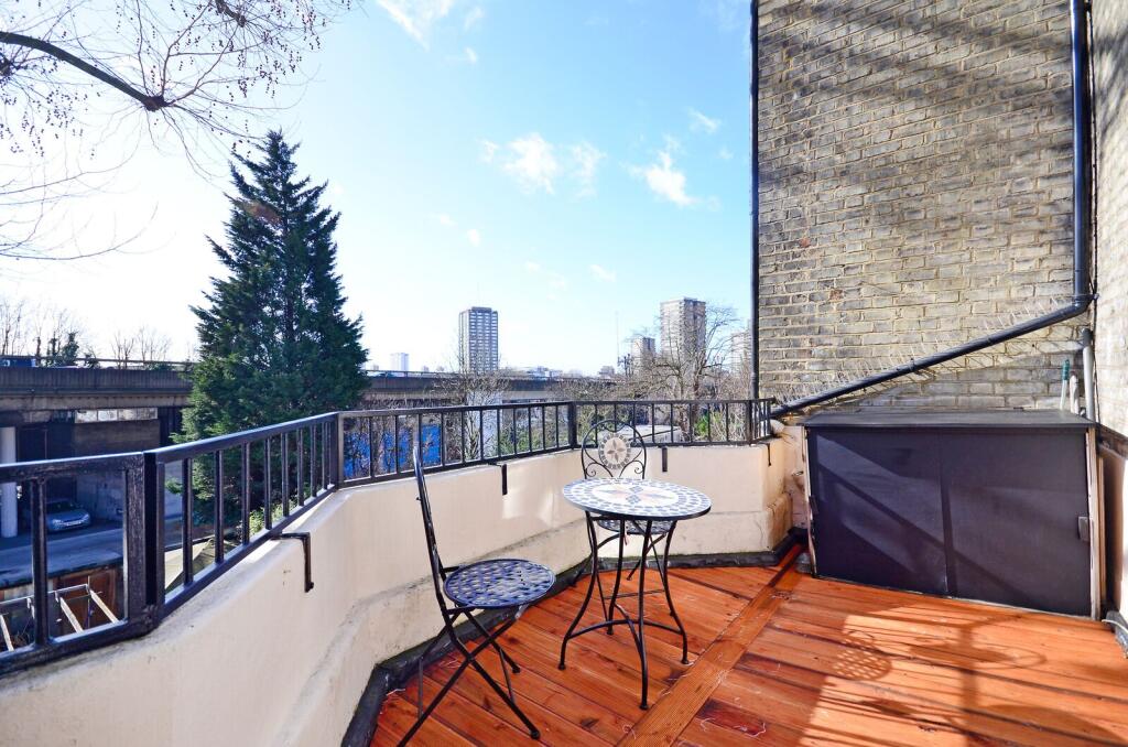 Main image of property: Cambridge Gardens, Notting Hill, London, W10
