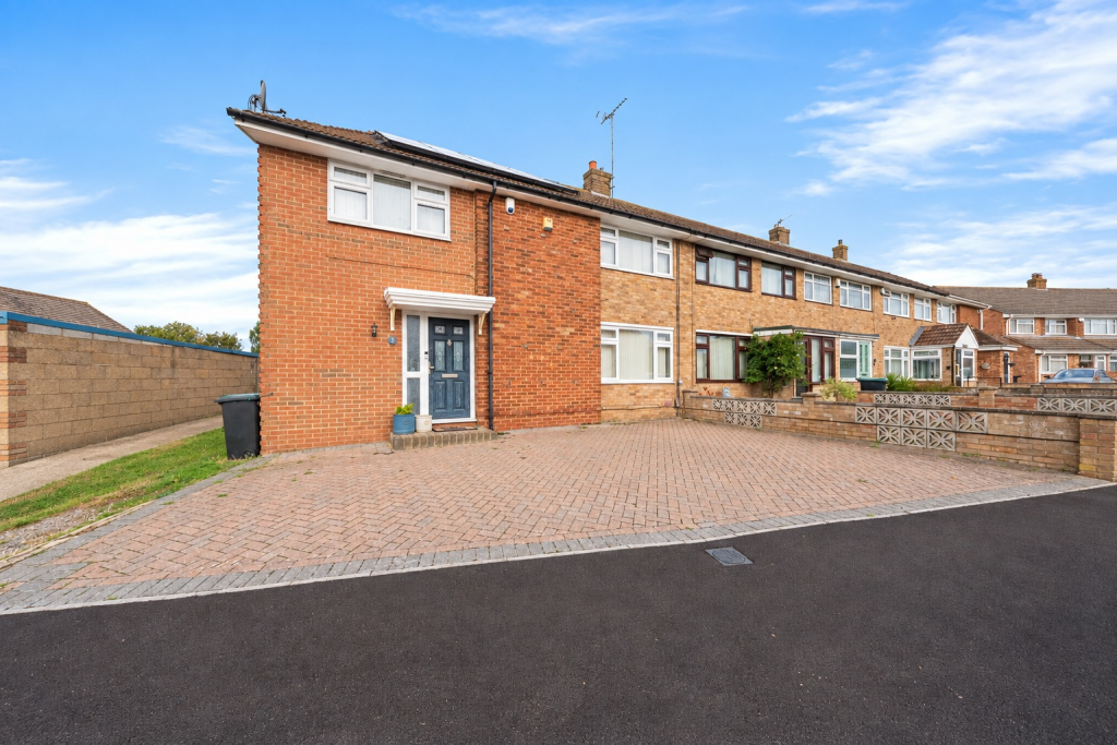 Main image of property: Frobisher Way, Gravesend, Kent, DA12