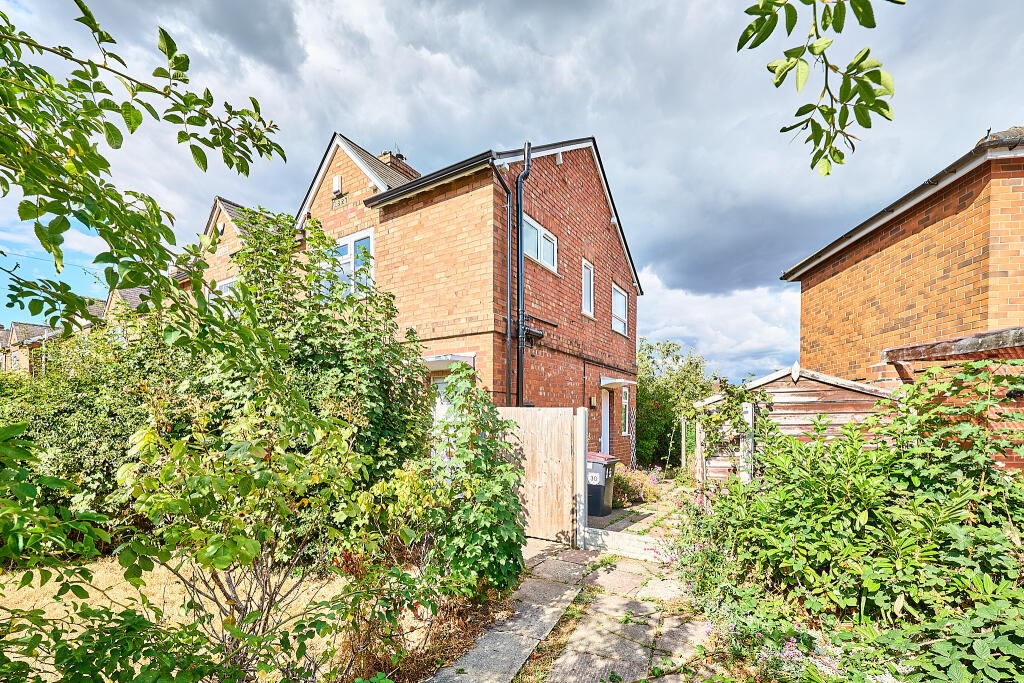 Main image of property: 15 New Road, Dawley, Telford, Shropshire TF4 3LJ