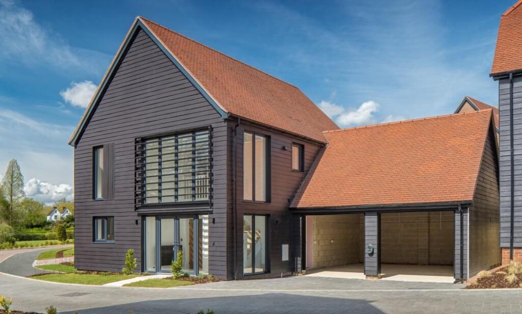 Main image of property: Highgate Hill,
Hawkhurst,
TN18 4LS