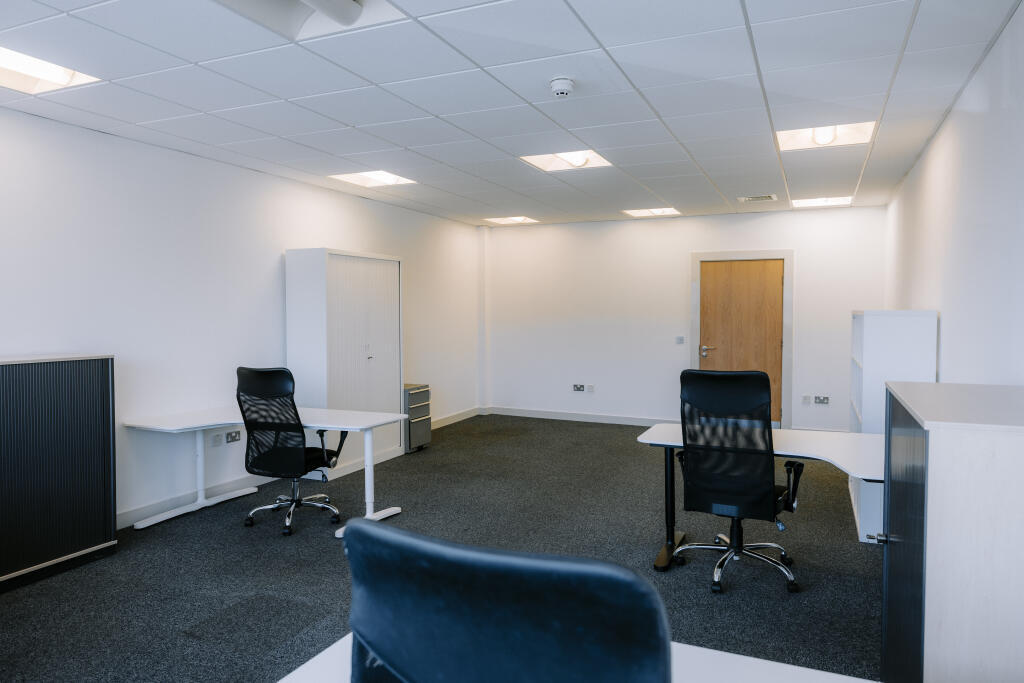 500 sqft office