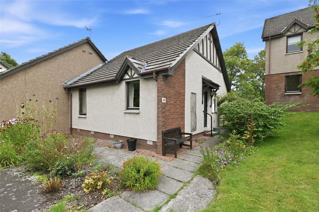 Main image of property: 40 Earnbank, Bridge of Earn, Perth, PH2