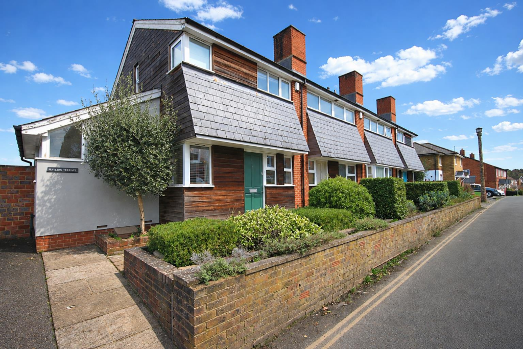 Main image of property: PAVILION TERRACE, LEATHERHEAD, KT22