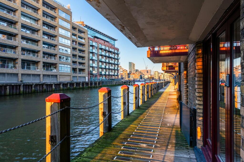 St Saviours Wharf 6  24.jpg