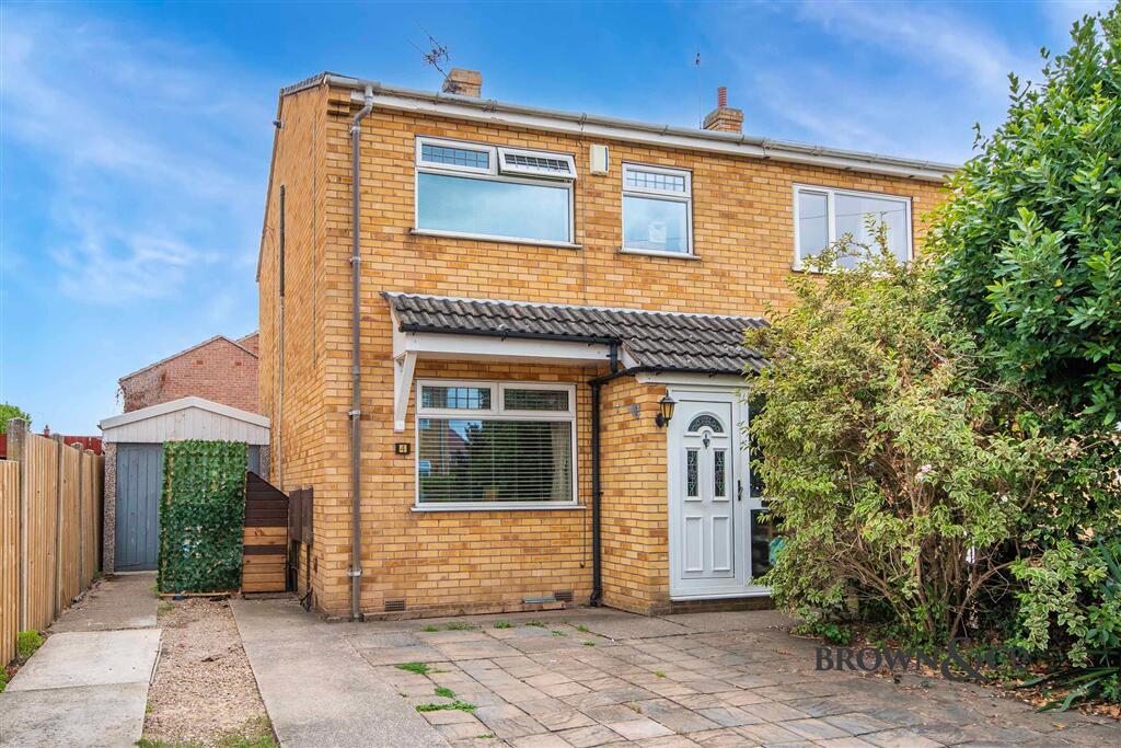 Main image of property: Emsworth Avenue, Retford, Nottinghamshire, DN22 7SU DN22 7SU