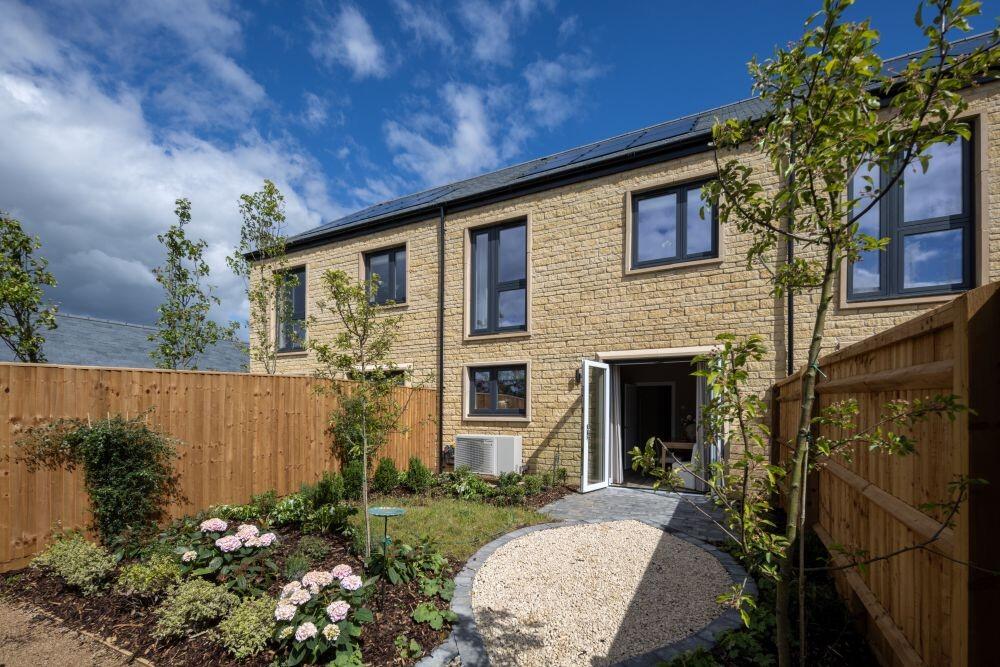 Main image of property: Hill Rise,
Woodstock,
OX20