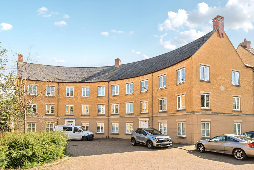 Main image of property: New Bridge Street, Witney, Oxfordshire, OX28