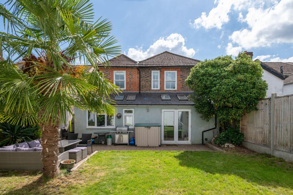 Main image of property: Holmesdale Road, Reigate, RH2