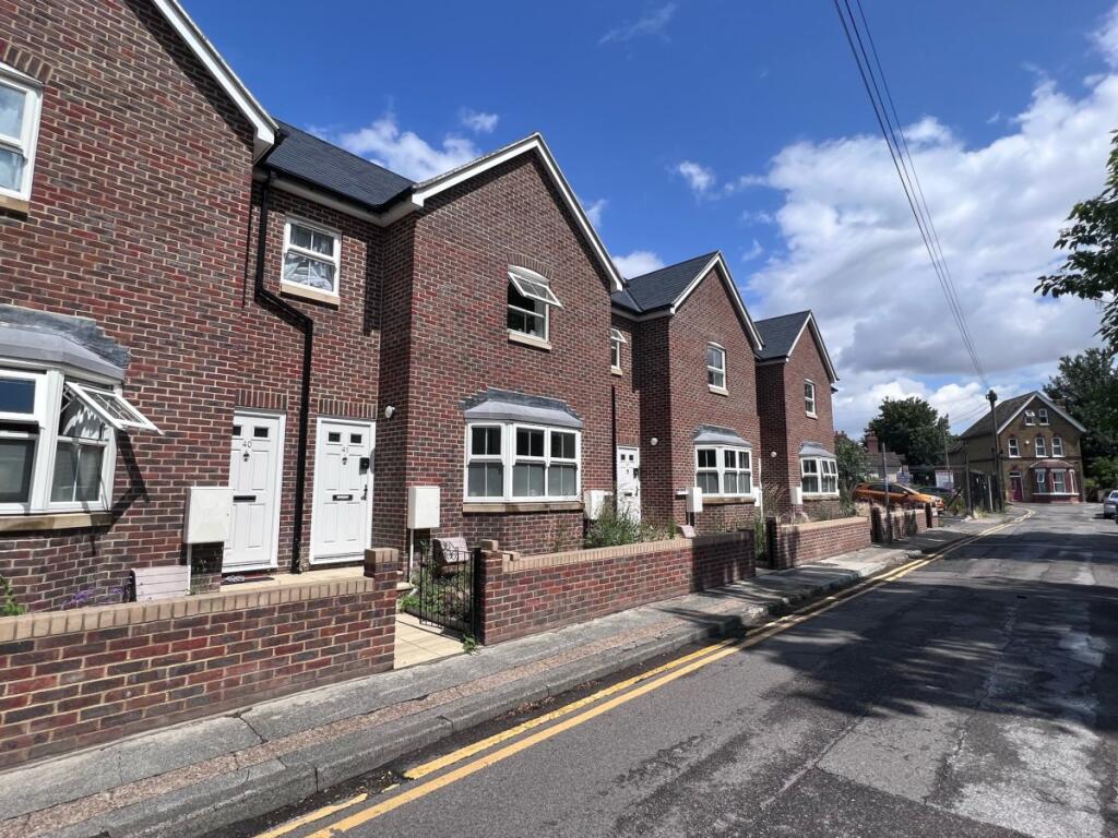 Main image of property: Gordon Road, Canterbury