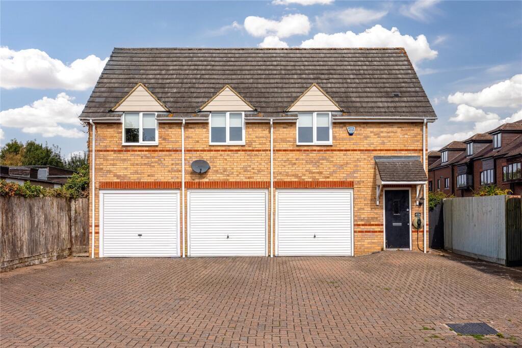 Main image of property: Luton Road, Toddington, Dunstable