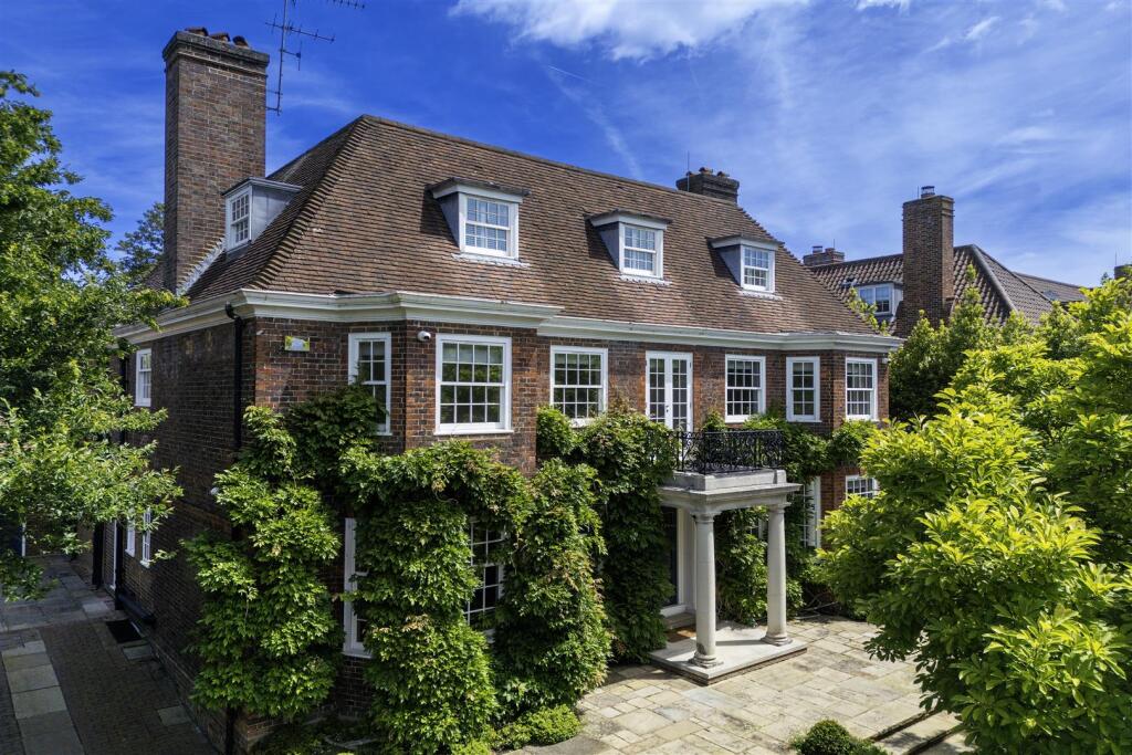 Main image of property: WILDWOOD ROAD, HAMPSTEAD GARDEN SUBURB, NW11