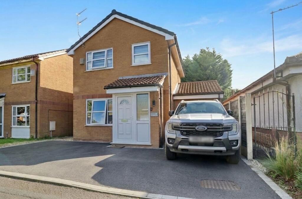 Main image of property: Ringstone Close, Prestwich, M25