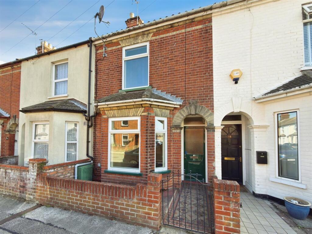 Main image of property: Worthing Road, Lowestoft, Suffolk, NR32