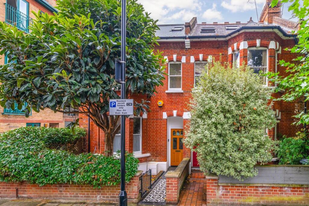 Main image of property: Silver Crescent, Chiswick