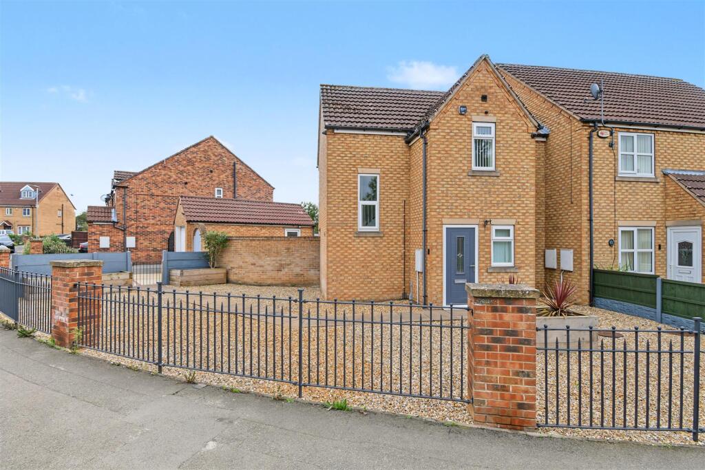 Main image of property: Temple Road, Scunthorpe