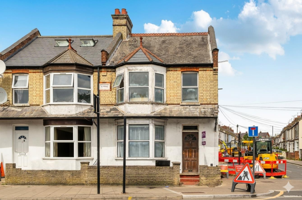 Main image of property: Whitchurch Lane, Edgware, HA8