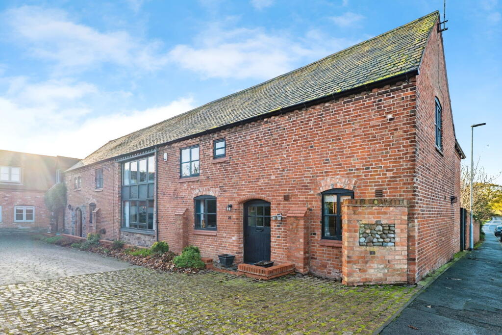Main image of property: West Cross Lane, Mountsorrel, Loughborough, LE12 7BS