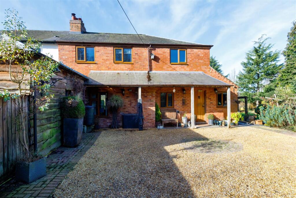 Main image of property: Pinley, Claverdon, Warwick