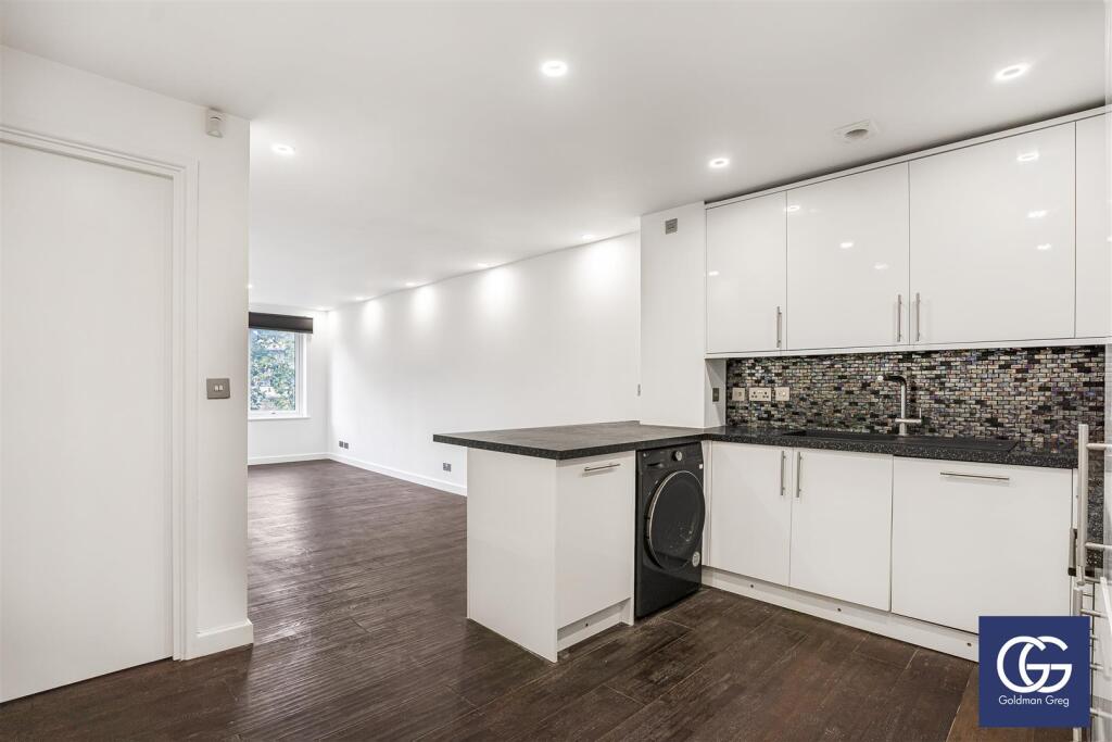 Main image of property: Conant Mews, London, E1