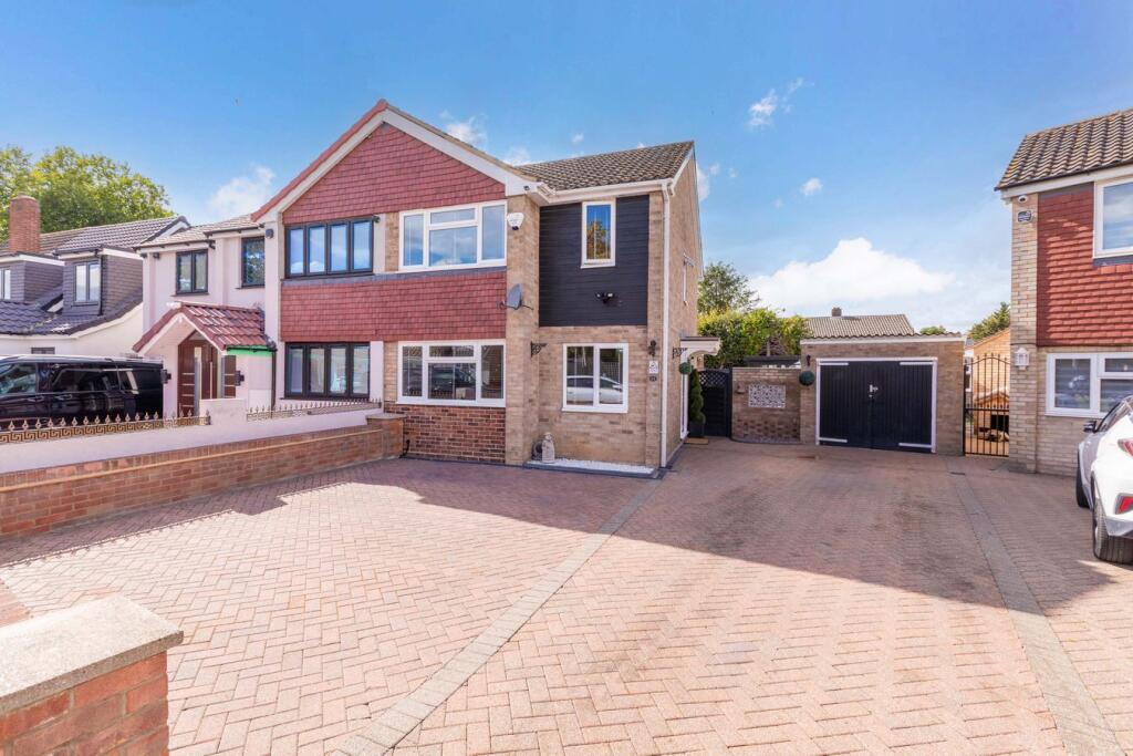 Main image of property: Hinksey Close, Langley, SL3