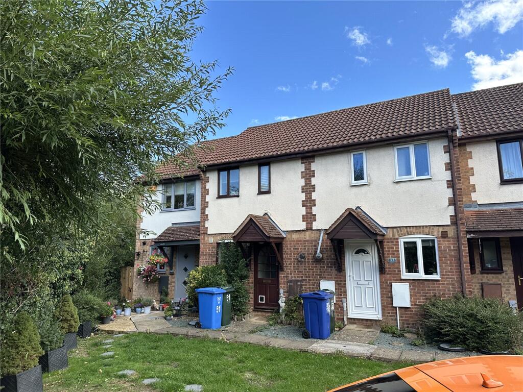 Main image of property: Lapwing Close, Bicester, Oxfordshire, OX26