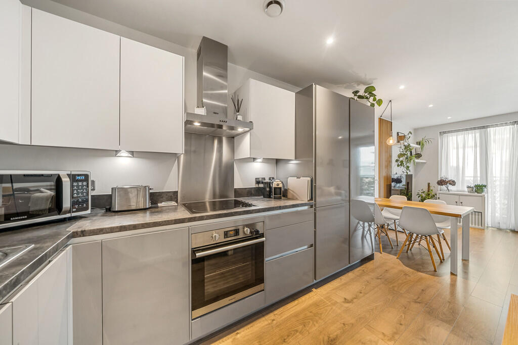 Main image of property: Meridian House, Battersea Reach