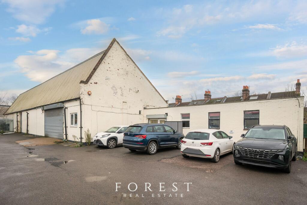 Main image of property: Unit 8, Shakespeare Industrial Estate, Watford, WD24 5RR