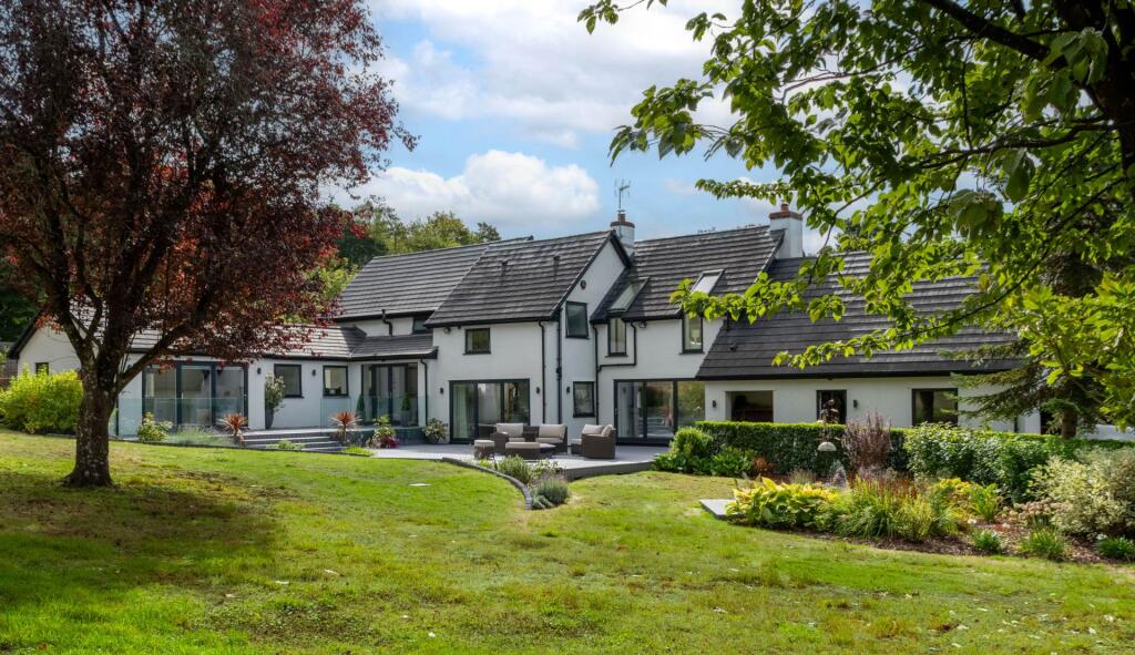 Main image of property: Winterhead House, Winterhead, Winscombe
