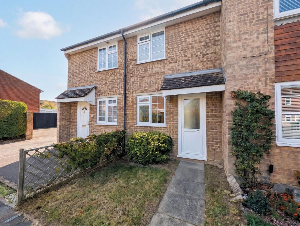 Main image of property: Stoneybrook, Horsham, RH12
