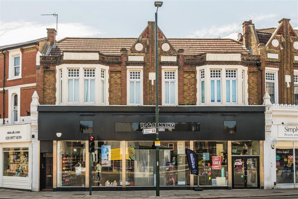 Main image of property: Broad Street, Teddington