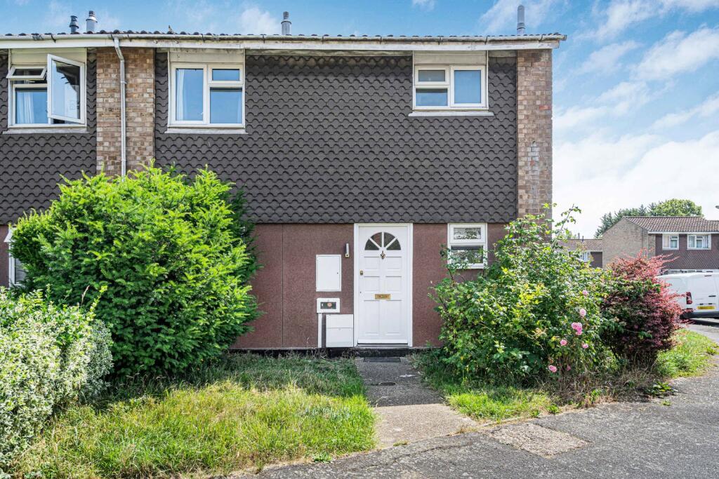Main image of property: Rowan Close, Guildford, Surrey, GU1