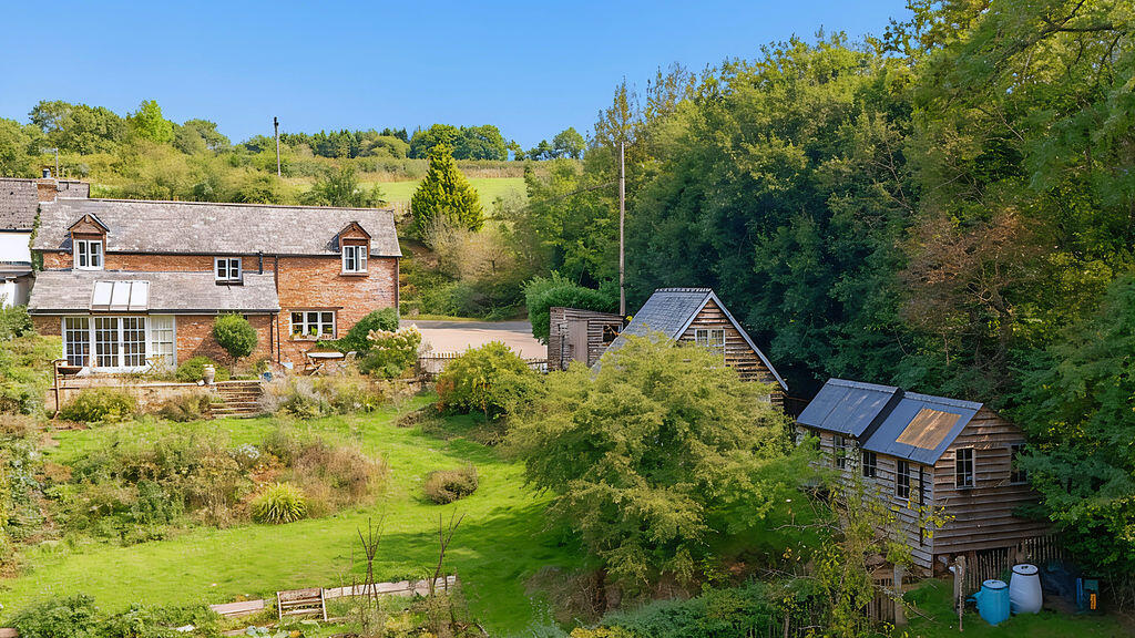Main image of property: Pandy, Abergavenny