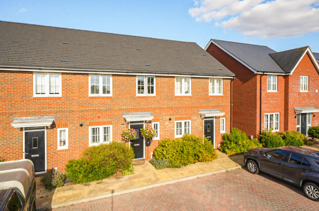 Main image of property: Leonards Gate, Grendon Underwood, Aylesbury