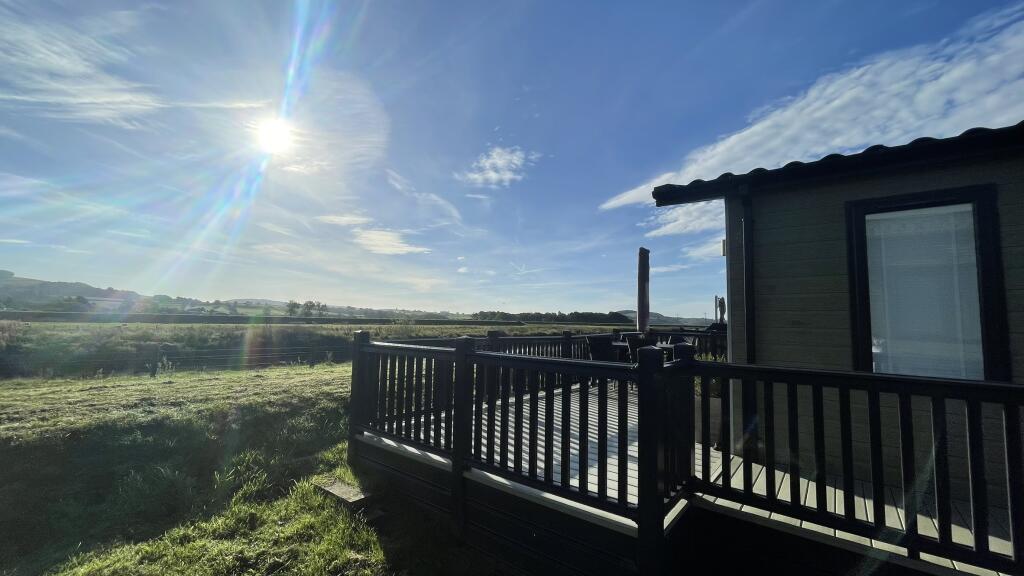 Main image of property: 33 Sandside, Lakesway Lodge Park, Levens, LA8