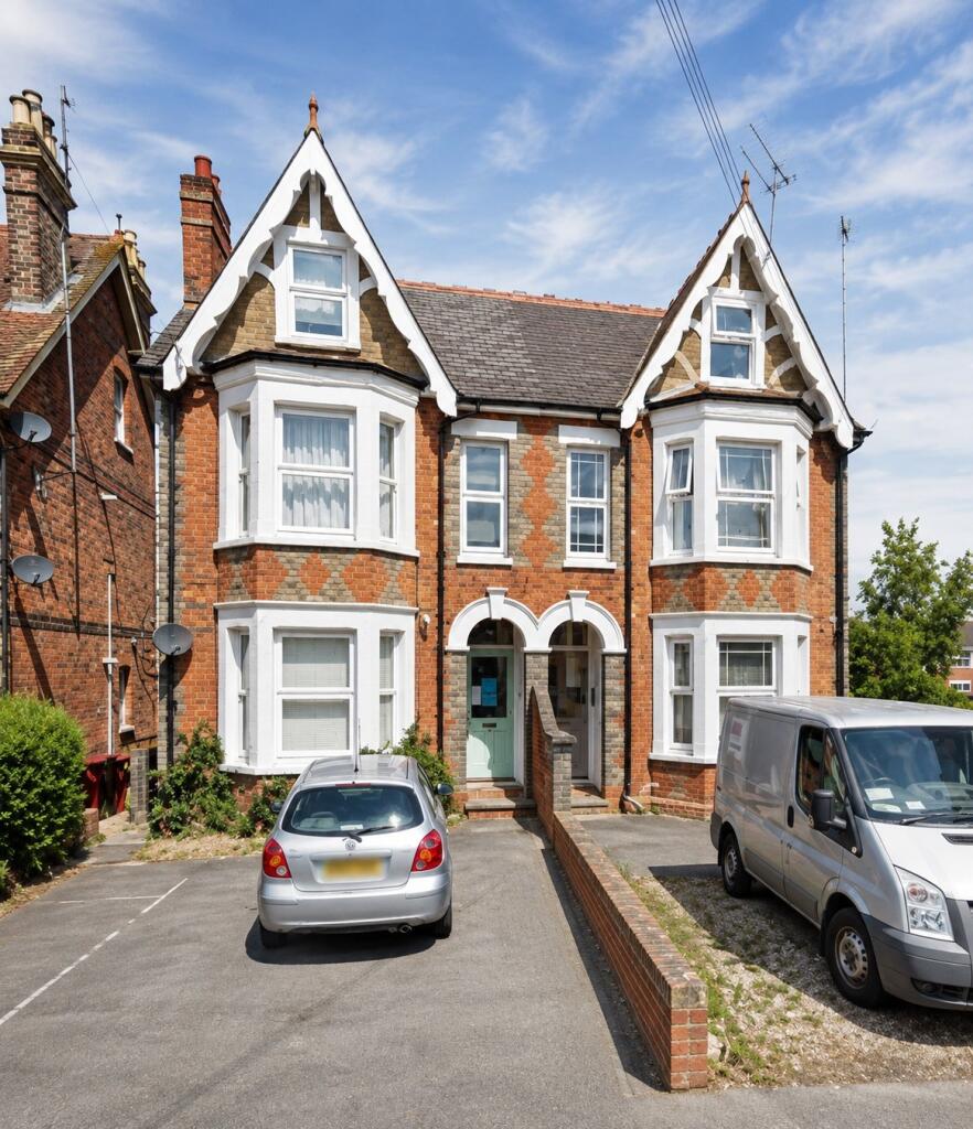 Main image of property: Tilehurst Road, Reading, Berkshire, RG30