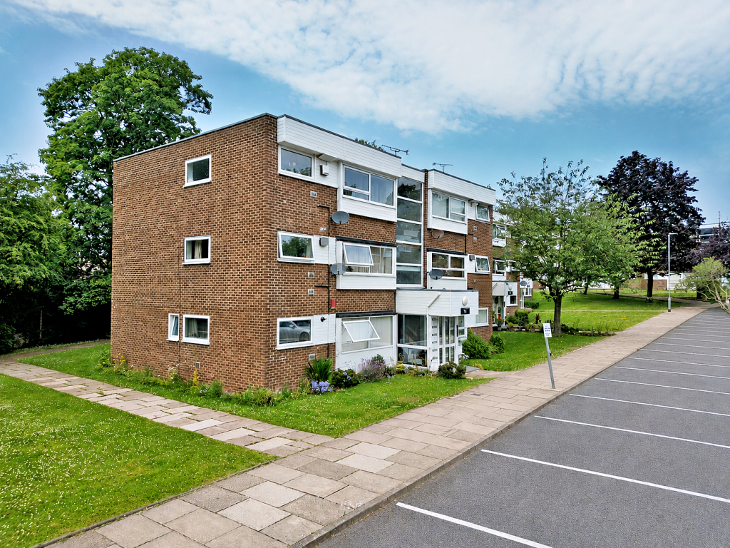 Main image of property: The Moorlands, Leeds, LS17 8AB