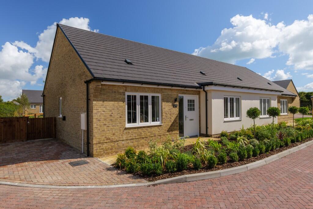 Main image of property: Hawkinge
Kent
CT18 7UG