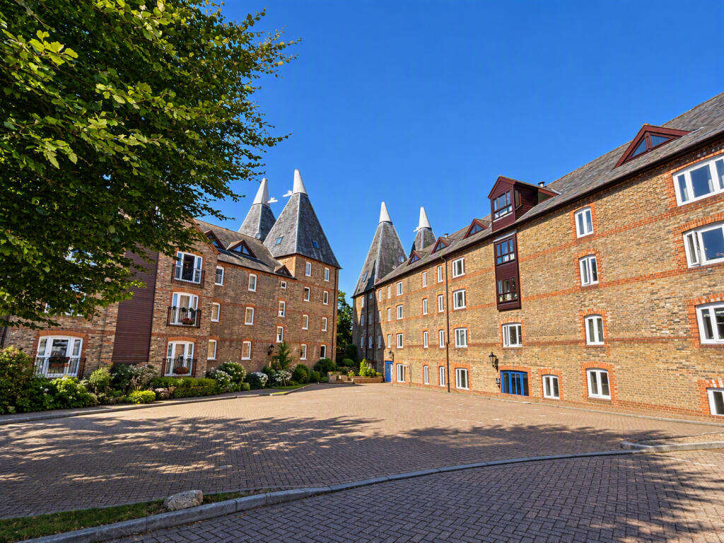 Main image of property: Carpenters Lane, Tonbridge