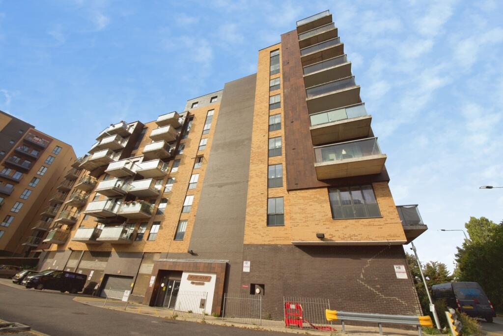 Main image of property: South Street, ROMFORD, Essex, RM1