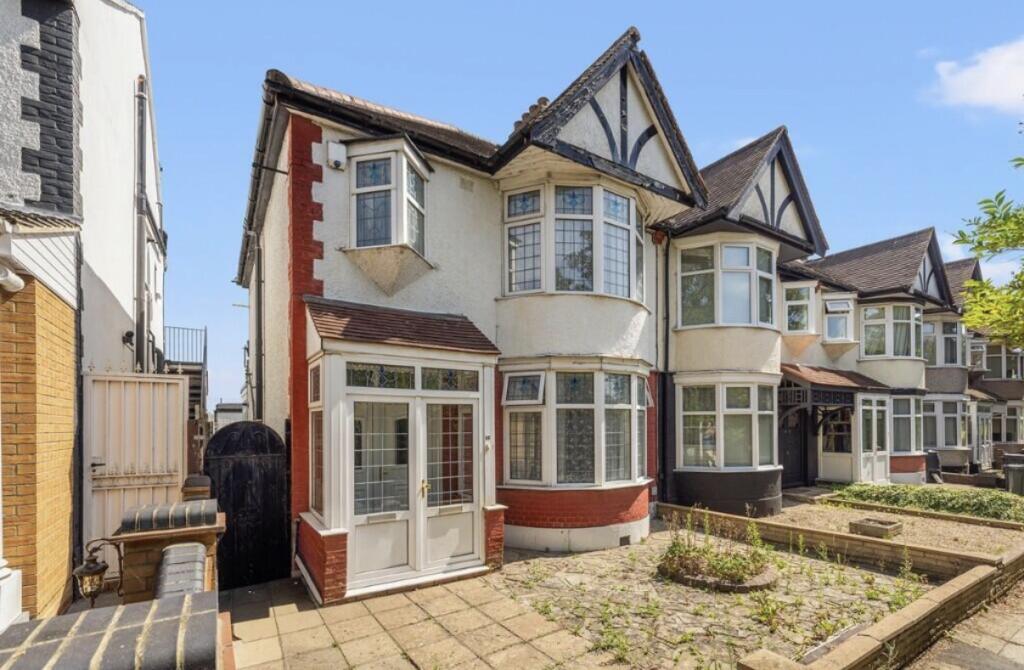 Main image of property: Park View Gardens, Woodford Avenue