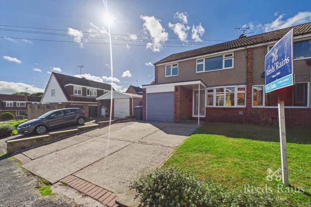 Main image of property: Deerlands Road, Wingerworth, Chesterfield, Derbyshire, S42