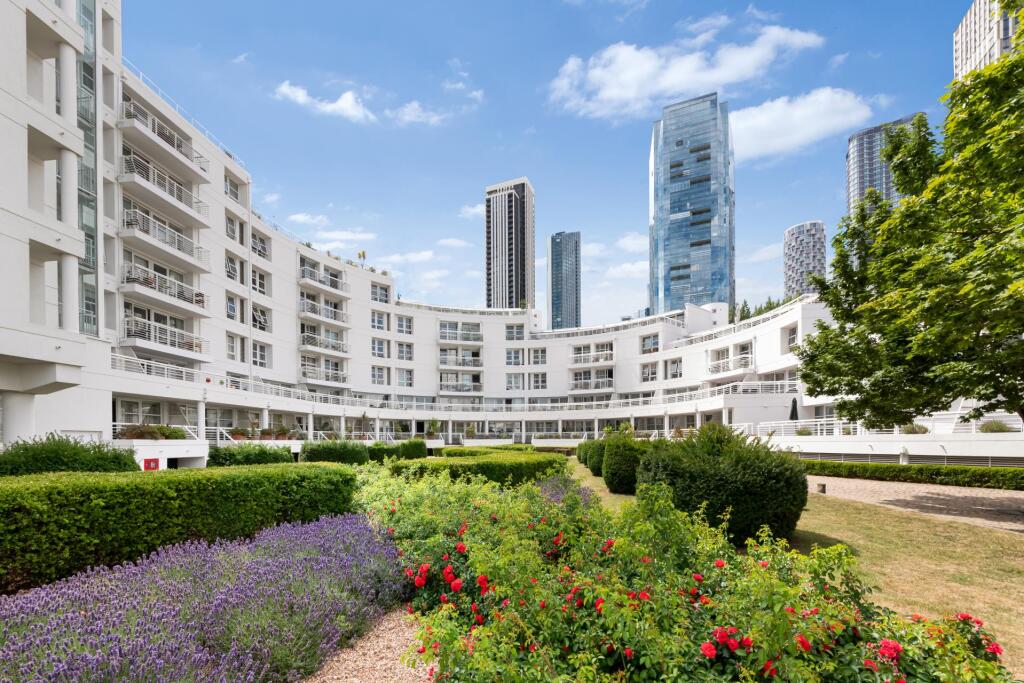 Main image of property: Pier Head Lock, 416 Manchester Road, London, E14