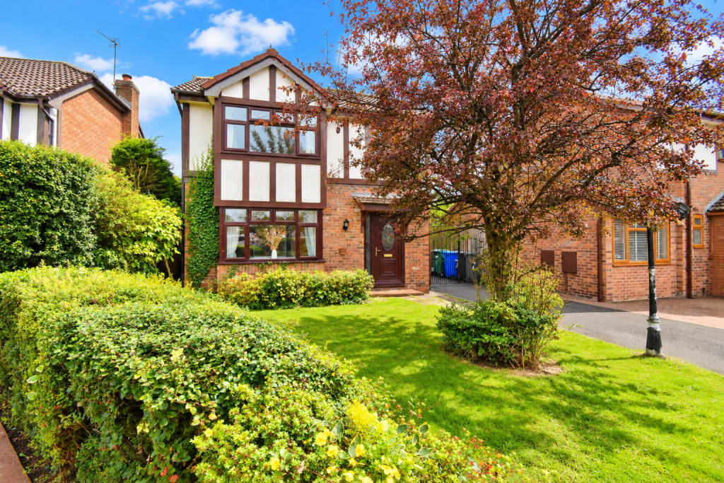 Main image of property: Lea Cross Grove, Widnes, WA8 4FG