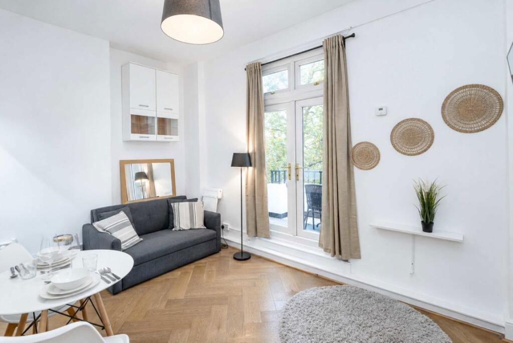 Main image of property: Cambridge Gardens, North Kensington