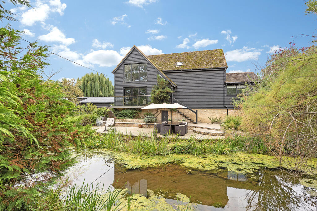 Main image of property: Dunsbridge Turnpike, Shepreth, Royston, Cambridgeshire, SG8