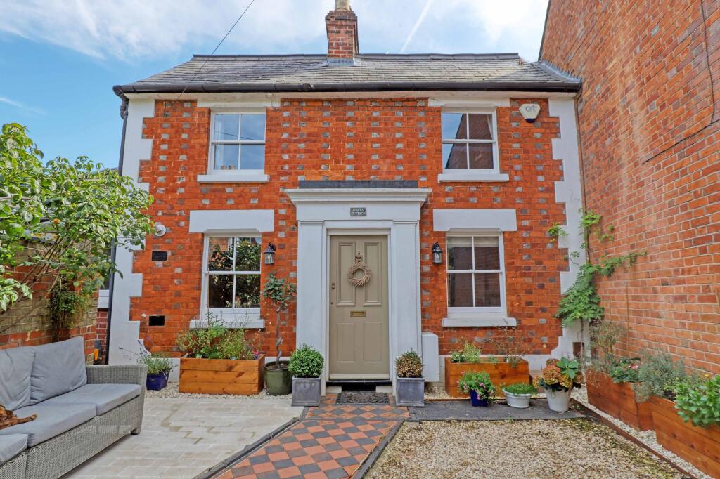 Main image of property: Greys Road, Henley-On-Thames, RG9
