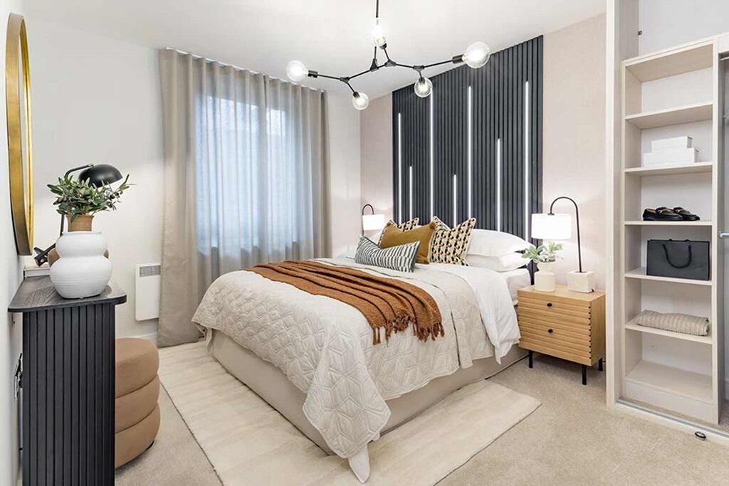 Main image of property: High Road,
North Finchley,
London,
N120DA