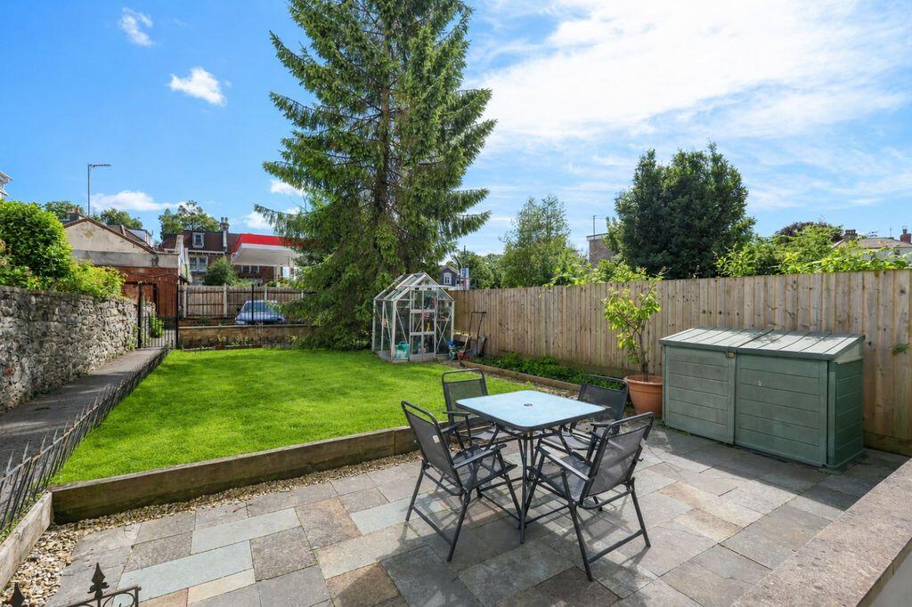 Main image of property: Hampton Park | Redland