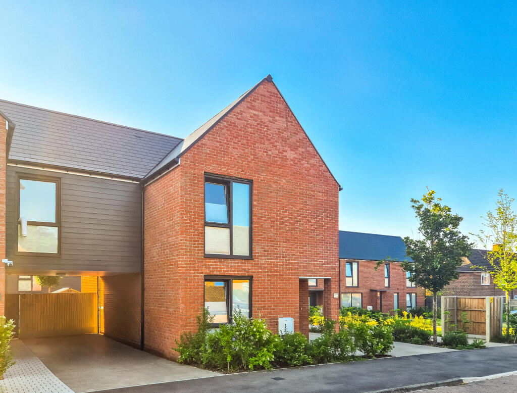 Main image of property: Collard Avenue, Loughton, Essex, IG10