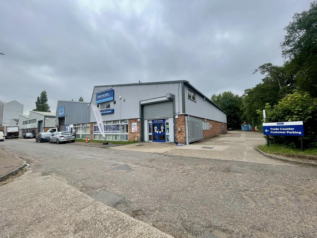 Main image of property: 62 Eastern Way, Bury St Edmunds, Suffolk, IP32 7AB